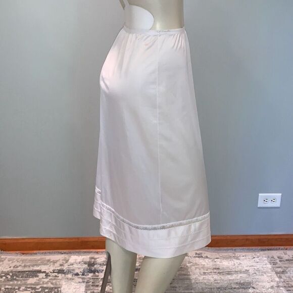 Vintage Lorraine White Long Slip Skirt Size Tall Small - Picture 5 of 12